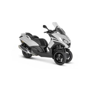 À la recherche d'un scooter trois roues ? Découvrez le Métropolis Active de chez Peugeot Motocycles disponible chez C Mobilités, à Chambéry.